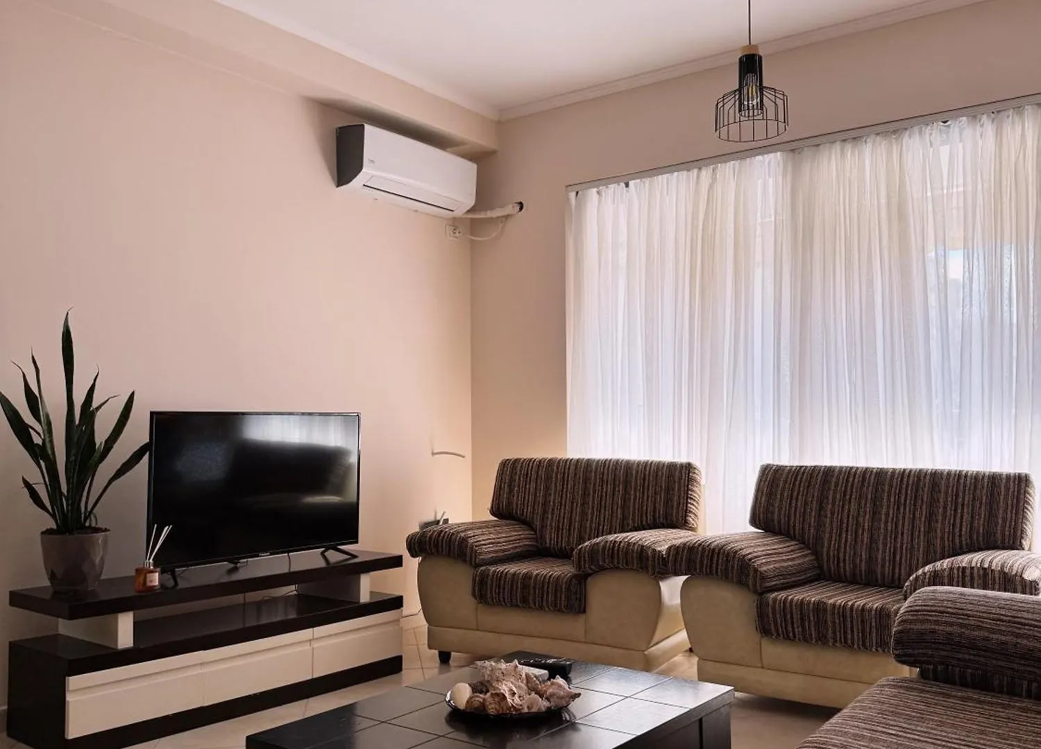 Ss City Apartment Tirana 0*,  Albania